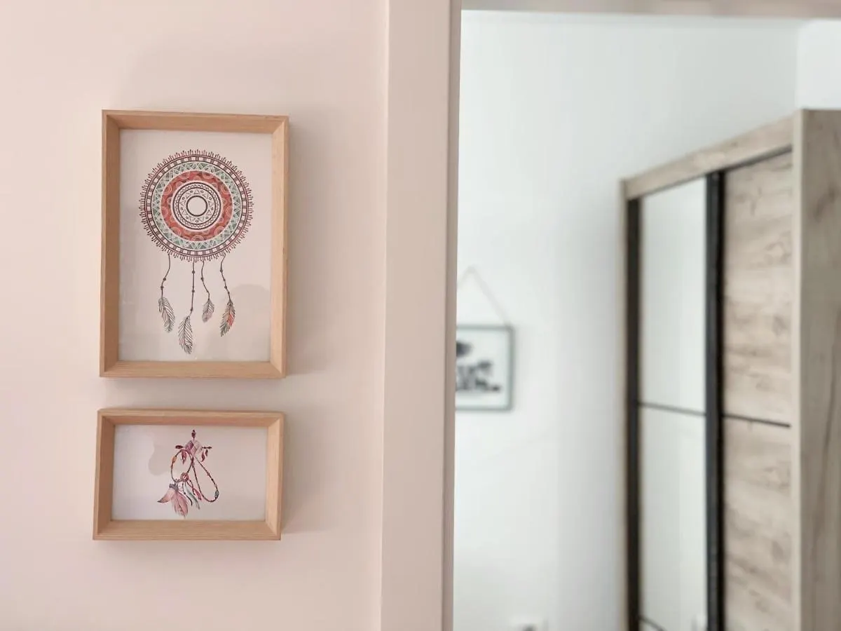 Apartment Metro Suites Tirana