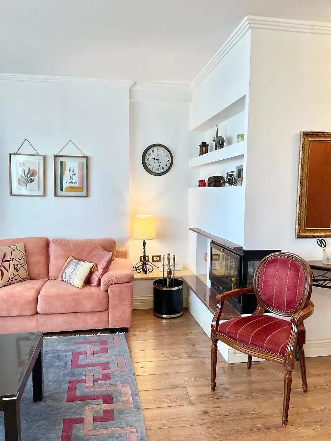 Apartment Metro Suites Tirana