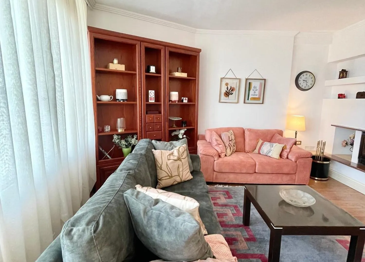 Apartment Metro Suites Tirana