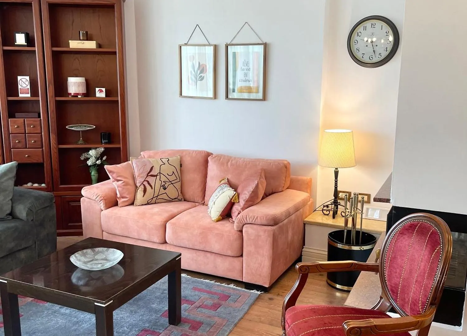 Apartment Metro Suites Tirana